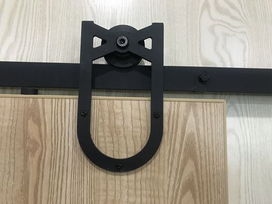 직류 전기를 통한 헛간 문 궤도 2m 96 인치 구획 코팅 헛간 나무 미끄러지기